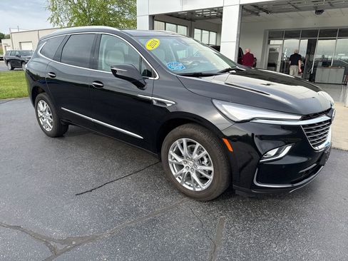 Certified 2024 Buick Enclave Essence w/ Experience Buick Package AWD/4WD image 1