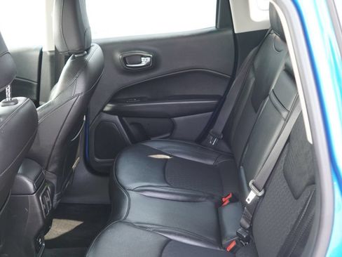 Used 2019 Jeep Compass Latitude FWD image 25