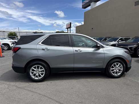 Used 2024 Chevrolet Equinox LT FWD image 2
