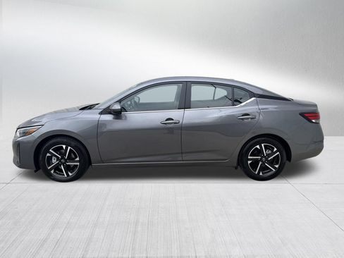 Used 2025 Nissan Sentra SV w/ All-Weather Package FWD image 4