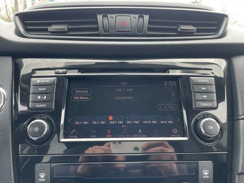 Used 2018 Nissan Rogue AWD image 20
