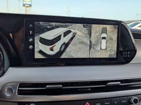Used 2023 Hyundai Palisade SEL AWD/4WD image 9