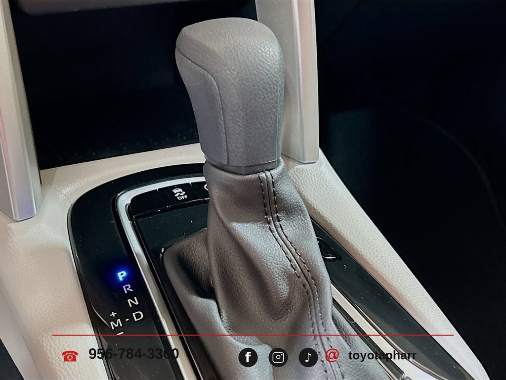 New 2025 Toyota Corolla Cross L FWD image 17