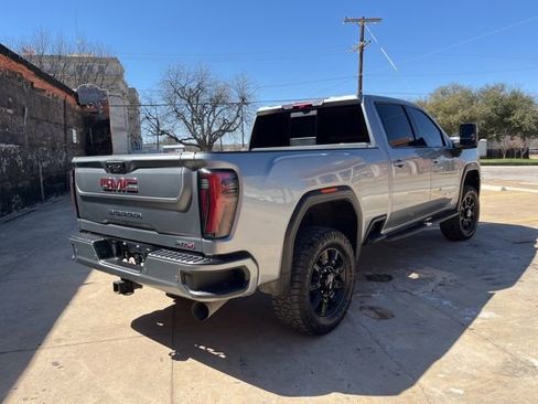 Used 2025 GMC Sierra 2500 AT4 w/ AT4 Premium Plus Package AWD/4WD image 7