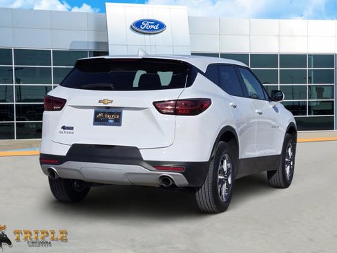 Used 2025 Chevrolet Blazer LT image 5