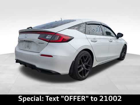 Used 2023 Honda Civic Sport image 2