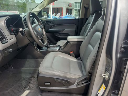 Used 2020 Chevrolet Colorado W/T w/ WT Convenience Package image 16