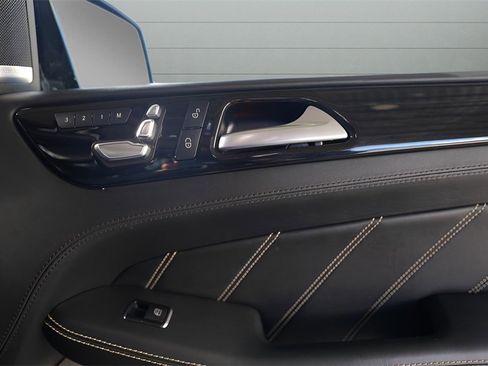 Used 2019 Mercedes-Benz GLE 63 AMG GLE 63 AMGﾮ w/ Premium 3 Package image 38