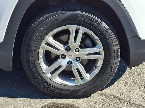 Used 2019 GMC Terrain SLE w/ Driver Convenience Package AWD/4WD image 28