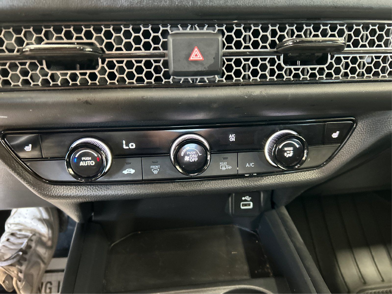 Used 2024 Honda HR-V Sport image 27