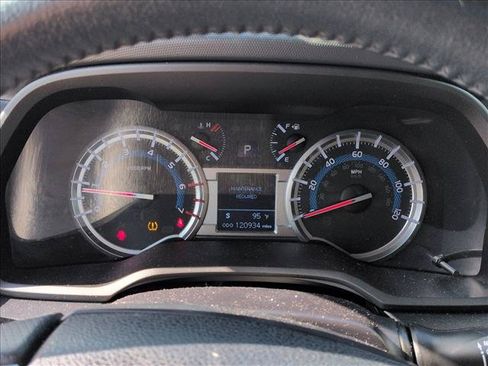 Used 2016 Toyota 4Runner SR5 Premium AWD/4WD image 11