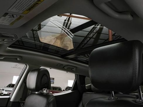 Used 2018 Hyundai Santa Fe Sport image 5