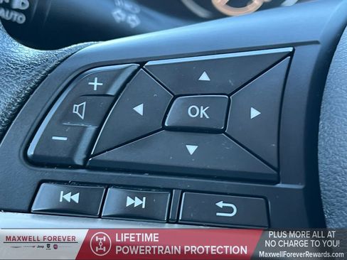 Used 2024 Nissan Altima 2.5 SV image 11