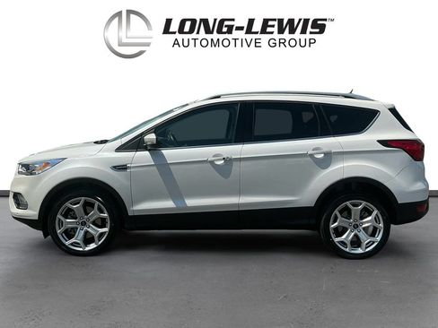Certified 2019 Ford Escape Titanium FWD image 2
