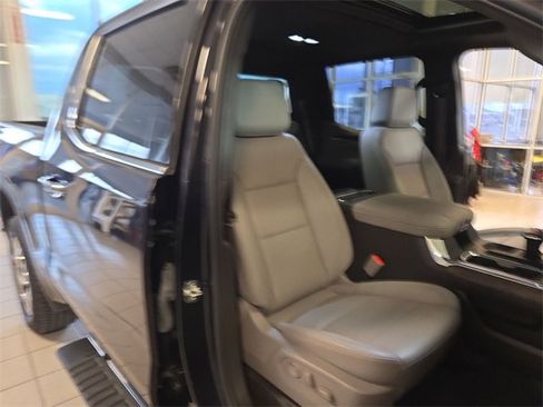 Used 2025 GMC Sierra 1500 SLT w/ SLT Convenience Package image 25