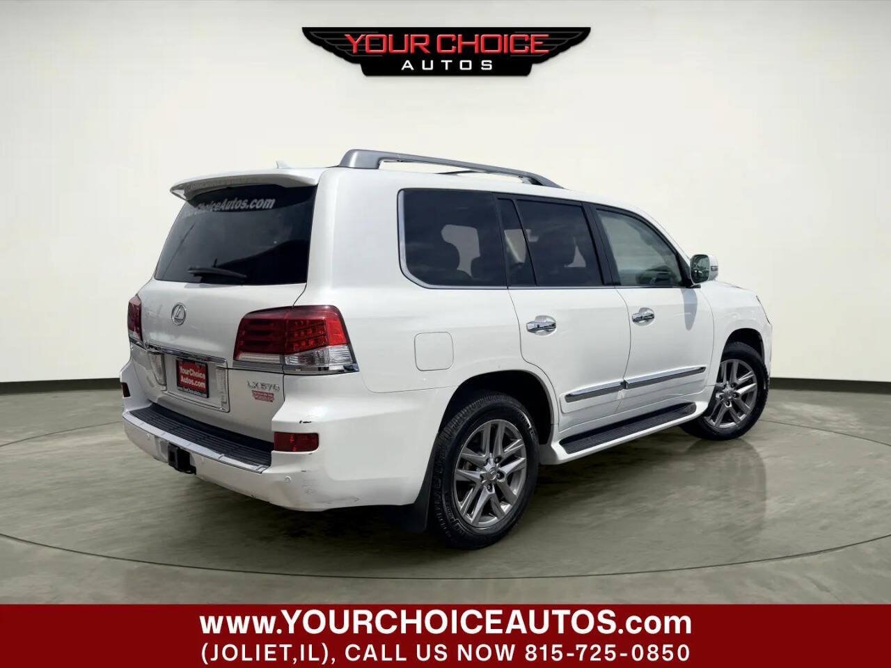 Used 2013 Lexus LX 570 4WD w/ Luxury Pkg image 11