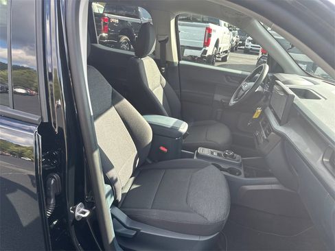 New 2025 Ford Maverick XL image 13