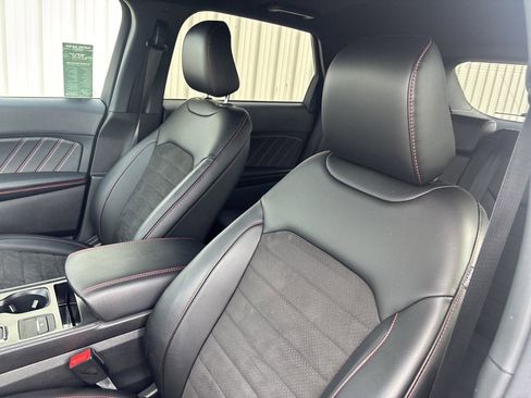 Used 2022 Ford Edge ST-Line image 22