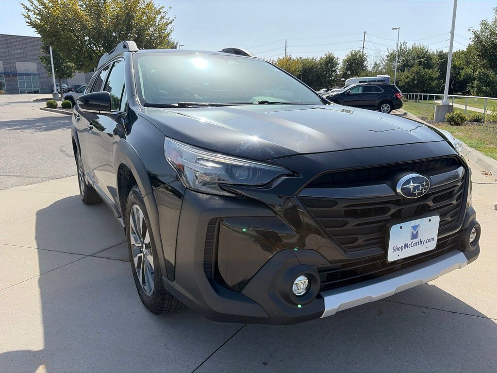 Used 2023 Subaru Outback Limited AWD/4WD image 2