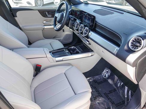 New 2026 Mercedes-Benz GLB 250 image 15