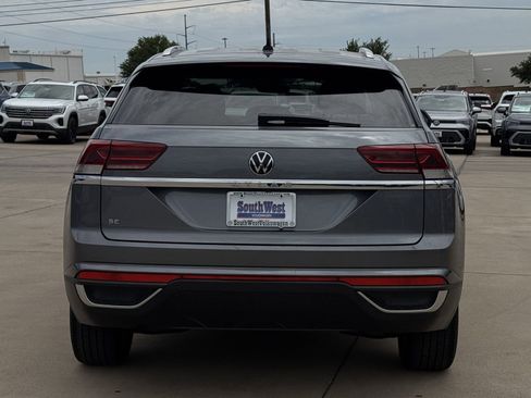Used 2023 Volkswagen Atlas Cross Sport SE FWD image 6
