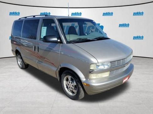 Used 2003 Chevrolet Astro Passenger AWD w/ LS Preferred Equipment Group image 3