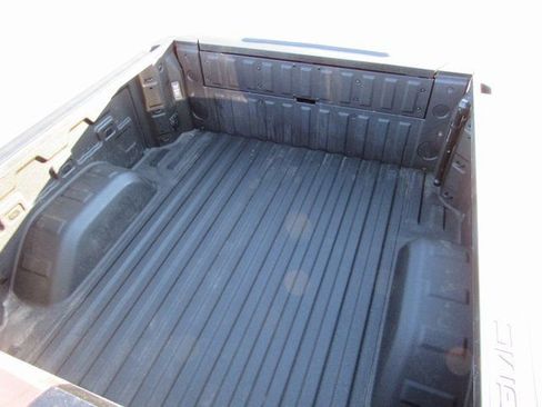 Used 2023 GMC Sierra 1500 Denali w/ Technology Package image 32