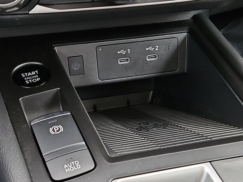 Certified 2025 Nissan Kicks SV w/ SV Premium Package image 24