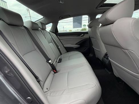 Used 2018 Honda Accord EX-L image 40