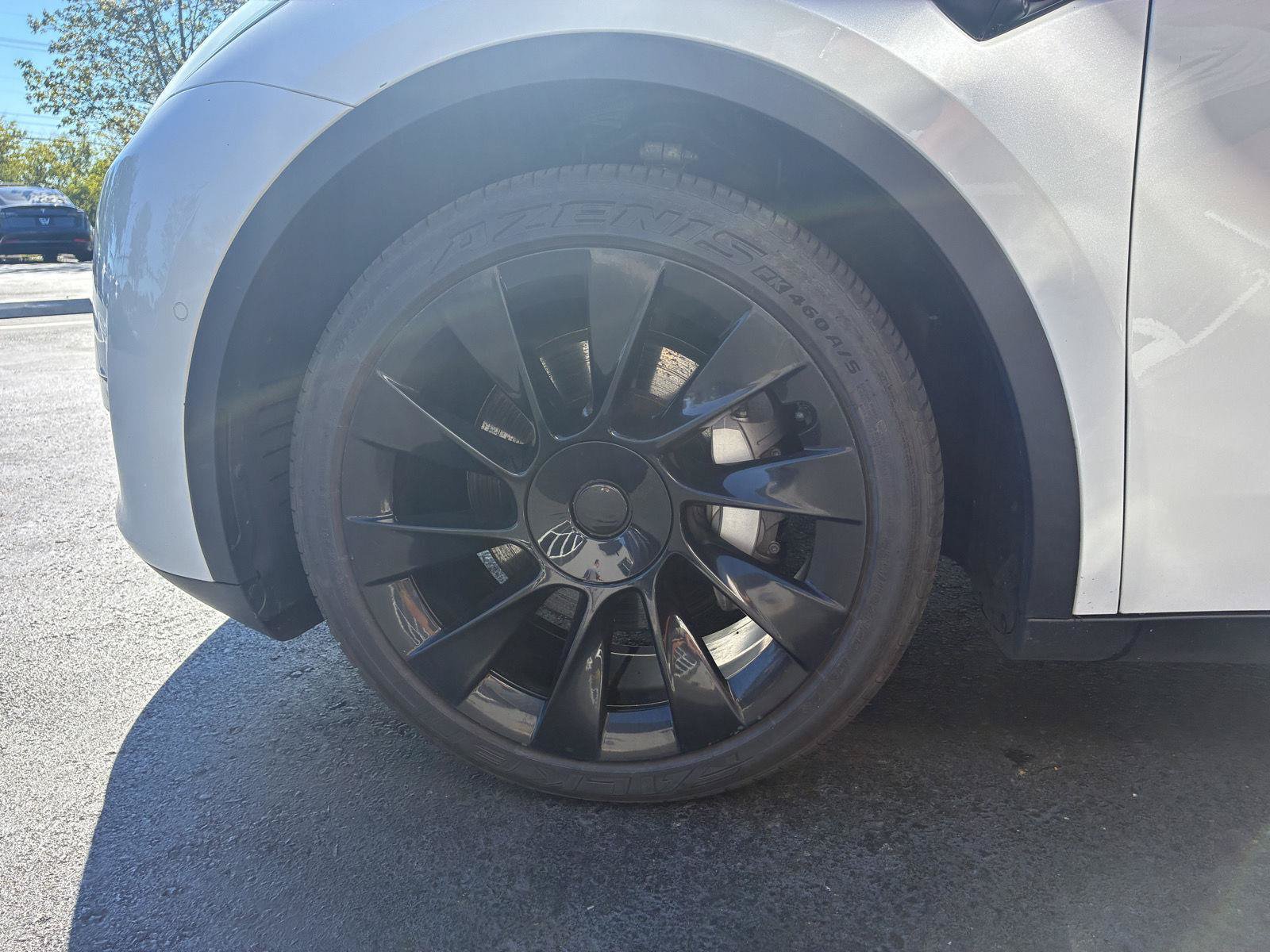 Used 2021 Tesla Model Y Long Range AWD/4WD image 24