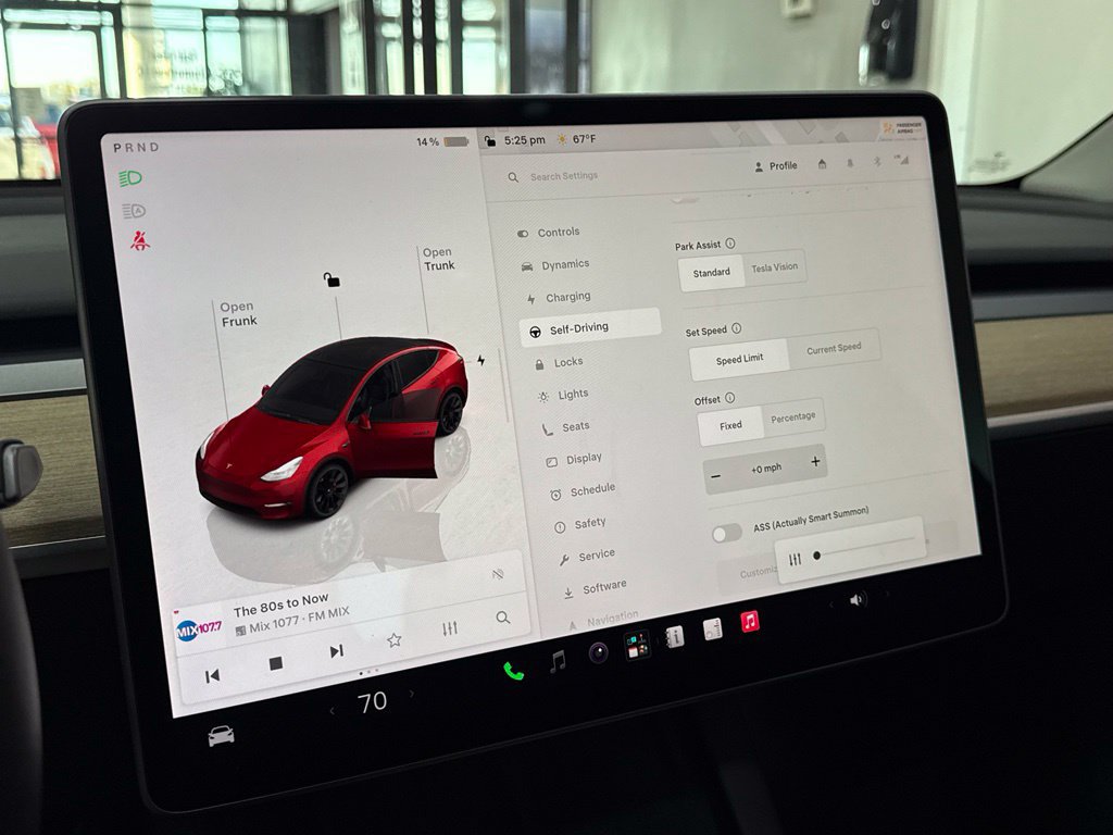 Used 2022 Tesla Model Y Long Range AWD/4WD image 44