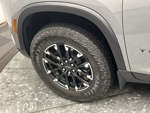 Certified 2024 Chevrolet Traverse Z71 w/ Enhanced Driving Package image 36