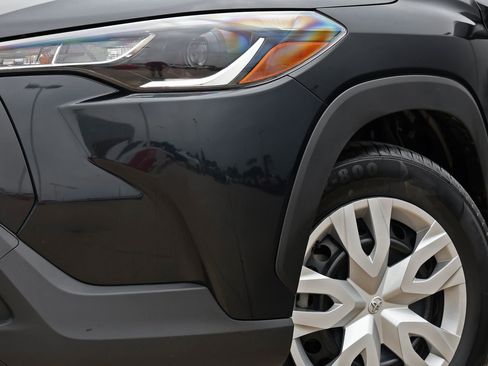 Used 2024 Toyota Corolla Cross L AWD/4WD image 11