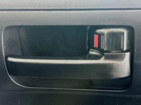 Used 2018 Toyota Tundra SR5 image 27