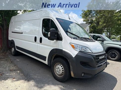 Used 2026 RAM ProMaster 2500 w/ Convenience Group FWD image 2