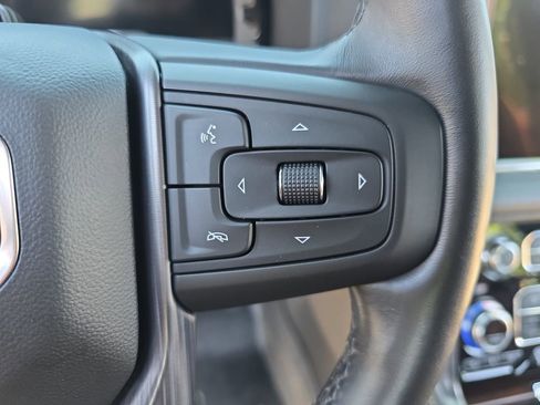 Used 2023 GMC Yukon XL Denali Ultimate AWD/4WD image 19