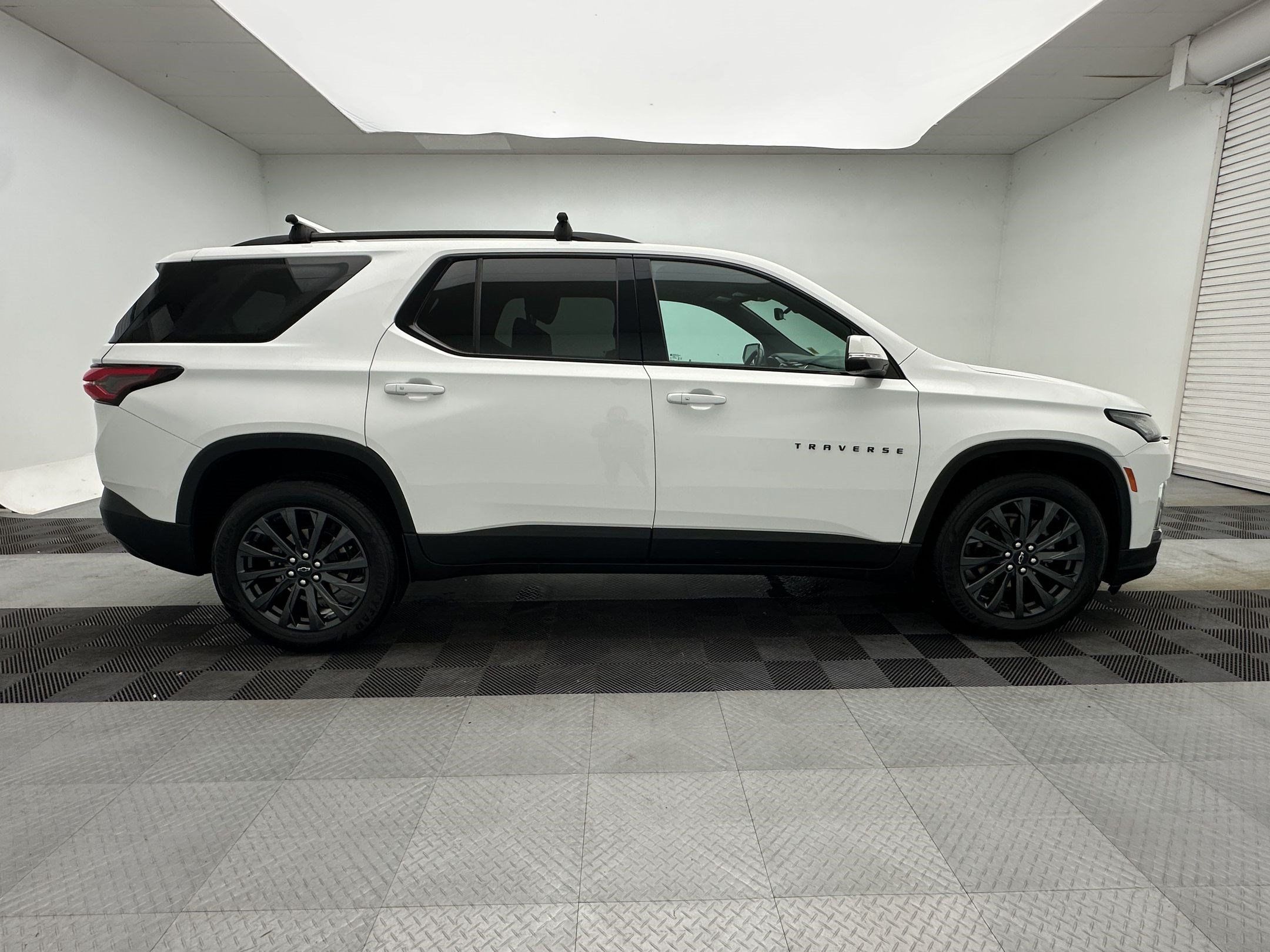 Certified 2023 Chevrolet Traverse RS AWD/4WD image 8