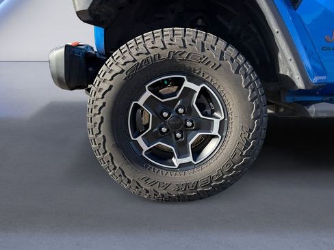 Used 2021 Jeep Gladiator Mojave w/ Uconnect 4C Nav & Sound Group image 10