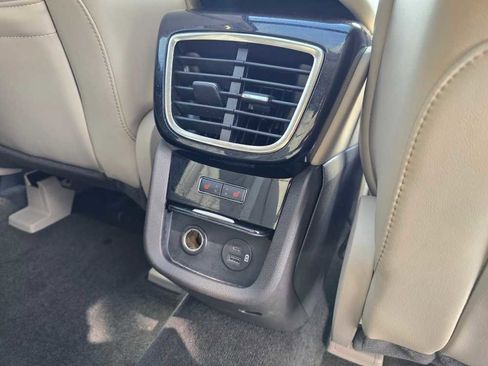 Used 2022 Lincoln Nautilus Reserve w/ Equipment Group 201A image 17