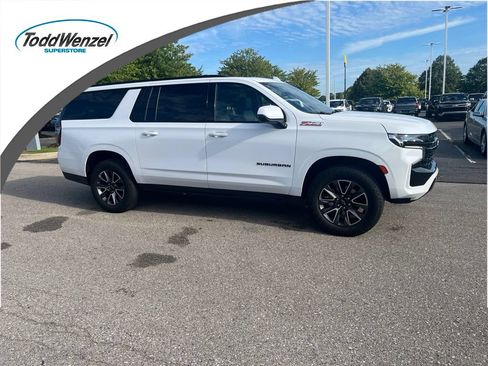 Used 2023 Chevrolet Suburban Z71 w/ Luxury Package AWD/4WD image 1