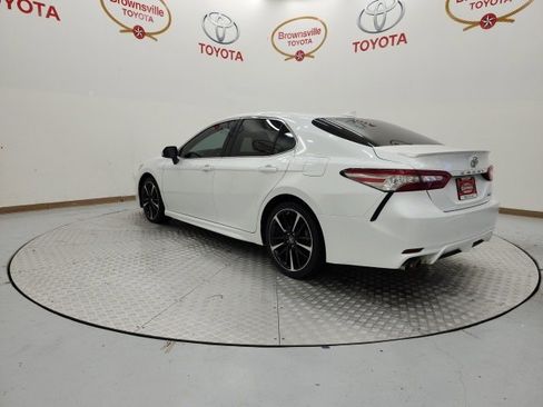 Used 2019 Toyota Camry XSE image 6