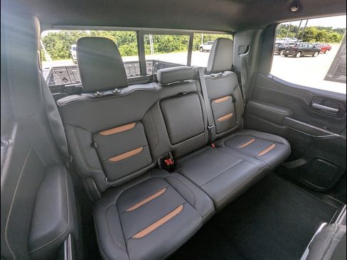 Used 2021 GMC Sierra 1500 AT4 w/ AT4 Preferred Package AWD/4WD image 23