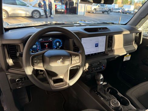 Used 2025 Ford Bronco 2-Door image 13