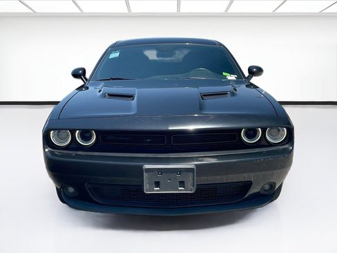 Used 2019 Dodge Challenger SXT w/ Blacktop Package RWD image 2