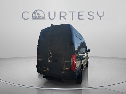 Used 2026 Mercedes-Benz Sprinter 2500 image 3