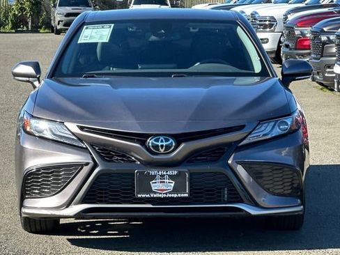 Used 2023 Toyota Camry XSE image 9