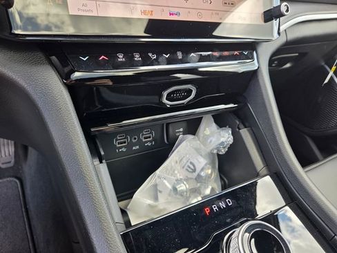 New 2026 Jeep Grand Cherokee L Limited RWD image 24