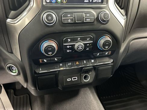 Used 2021 Chevrolet Silverado 1500 LT image 16