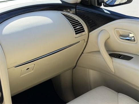 Used 2018 INFINITI QX80 4WD w/ Deluxe Technology Package image 17