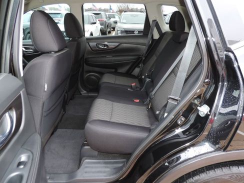 Used 2020 Nissan Rogue S w/ Special Edition Package image 21